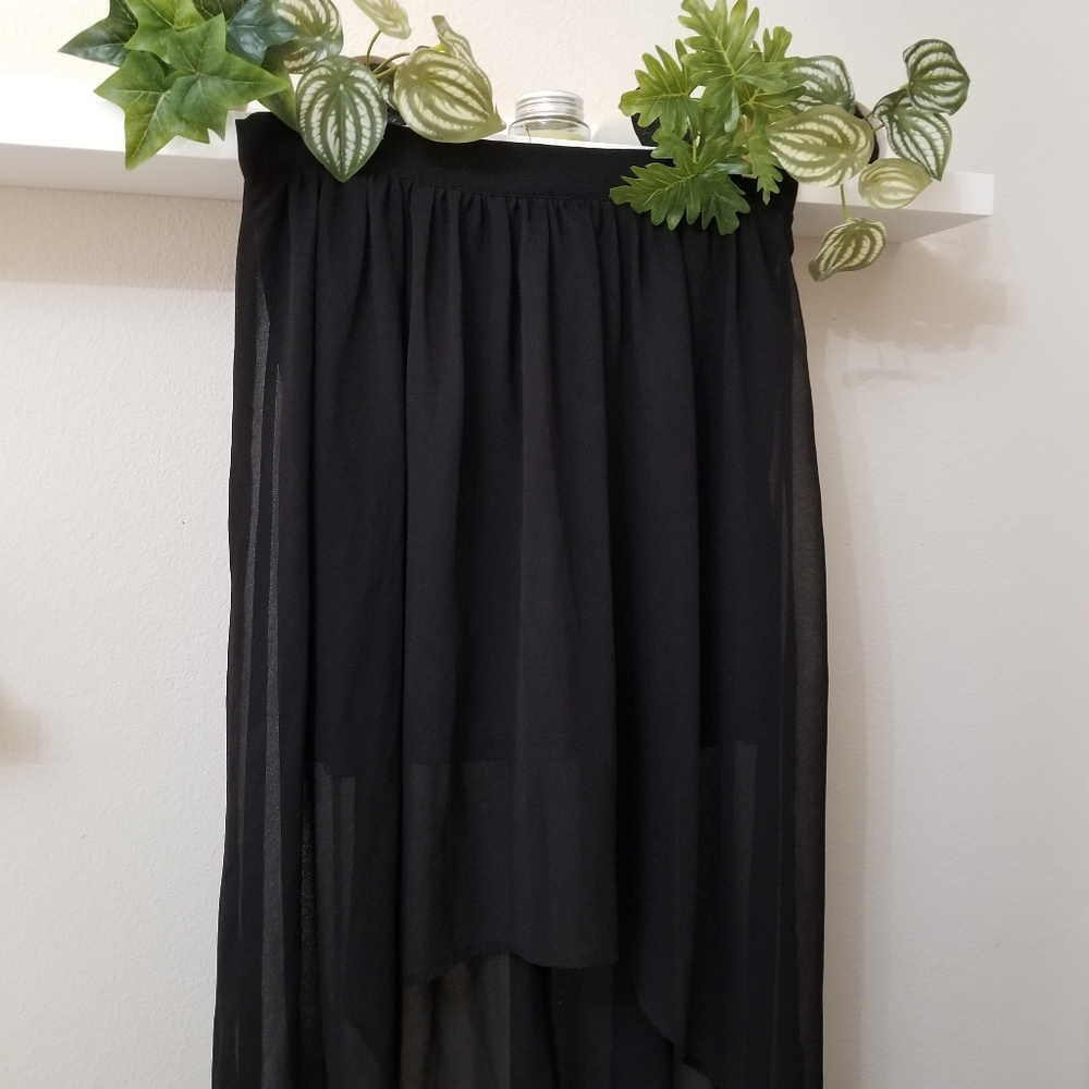 SOLD. SALE❗️4 for $20 Beautiful Sheer Black Skirt - Picture 3 of 4